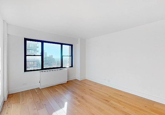5th image of 345 E 80th St APT 21E