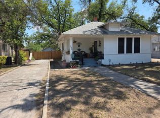 509 E Losoya St, Del Rio, TX 78840