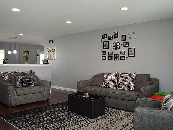 4th image of 2118 Mardell Dr