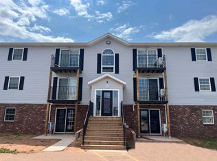 8 Glen Stewart Dr #5, Stratford, PE C1B2B3