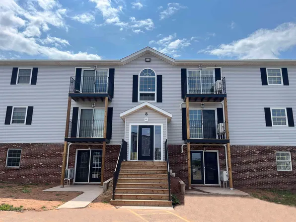 8 Glen Stewart Dr #7, Stratford, PE C1B 2B3
