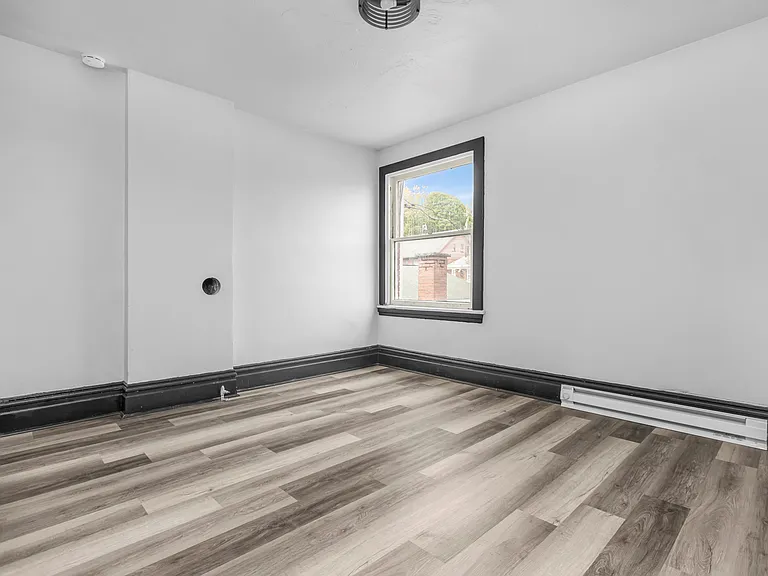 1112 1/2 Chartiers Ave #1112-1/2 — Photo 7
