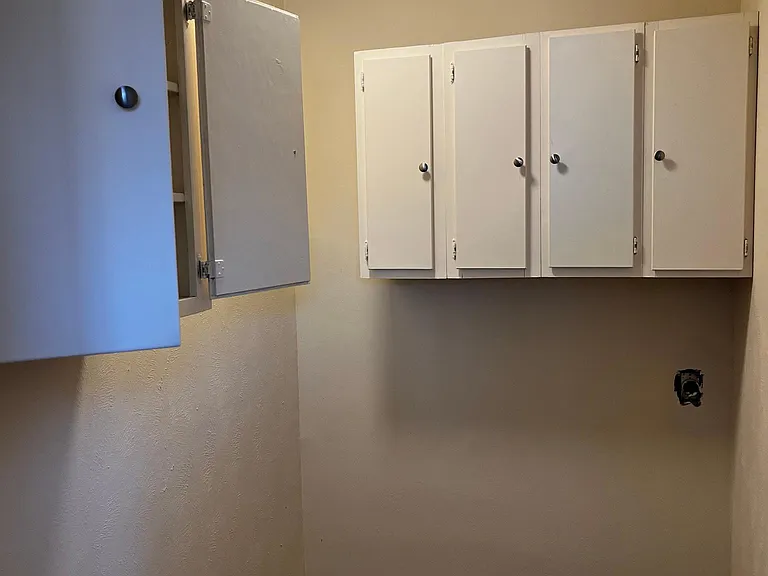 502 Worcester Way — Photo 9
