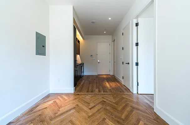 Rented by Nooklyn NYC LLC | media 71