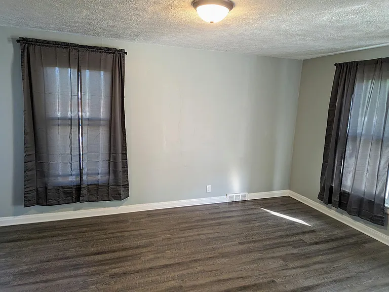 110 W Onota St #2 — Photo 11