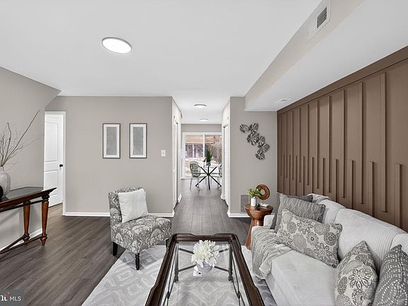 4th image of 457 E Vernon Rd