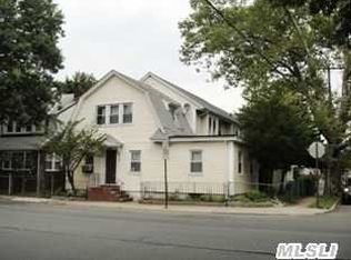21935 94th Ave, Queens Village, NY 11428
