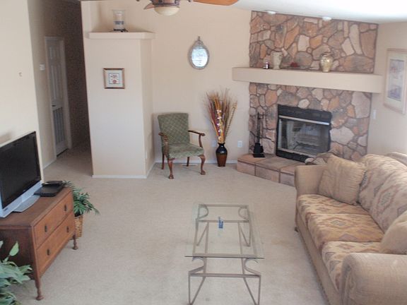 2nd image of 65865 N Mountain View St