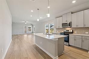 4th image of 14235 Rolling Pastures Dr