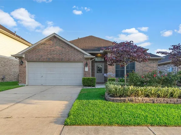 1051 Cabot Cv, Dickinson, TX 77539