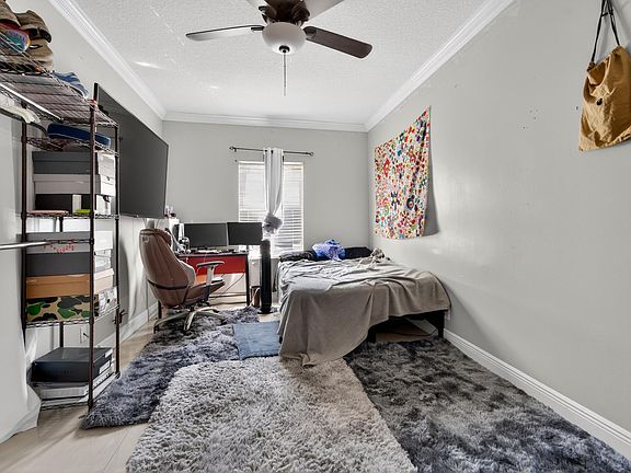 3rd image of 162 Baldwin Boulevard