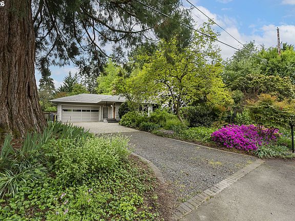 3rd image of 4255 Calaroga Cir