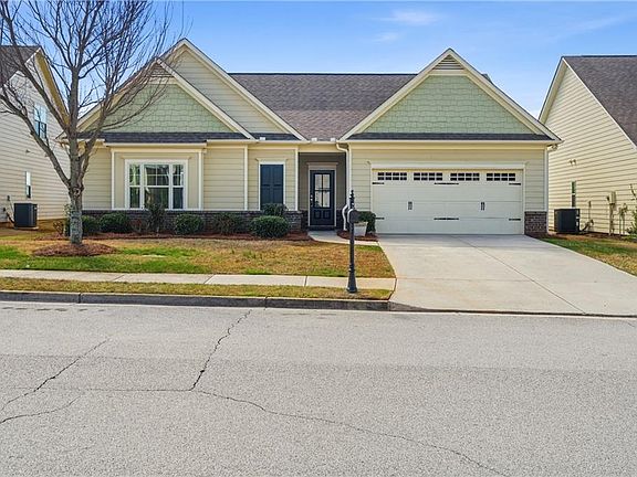 2nd image of 4479 Clubside Dr