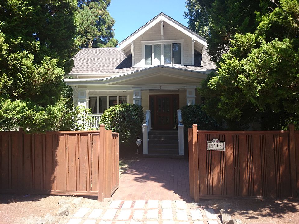 2nd image of 3216 W Fort St
