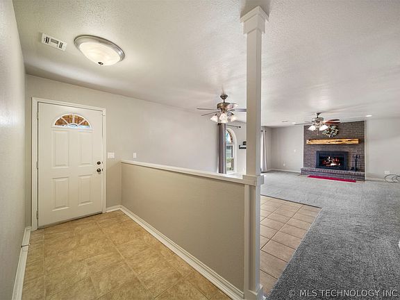 5th image of 15807 E Pony Lake Dr