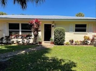 915 Pirate Cove Ln, Vero Beach, FL 32963