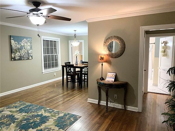 5th image of 5407 Aurora Dr