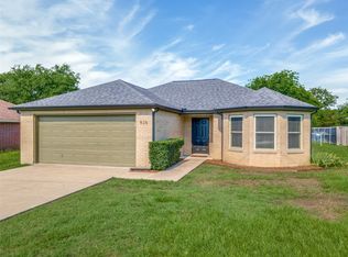 935 Harbor Point Rd, Gun Barrel City, TX 75156