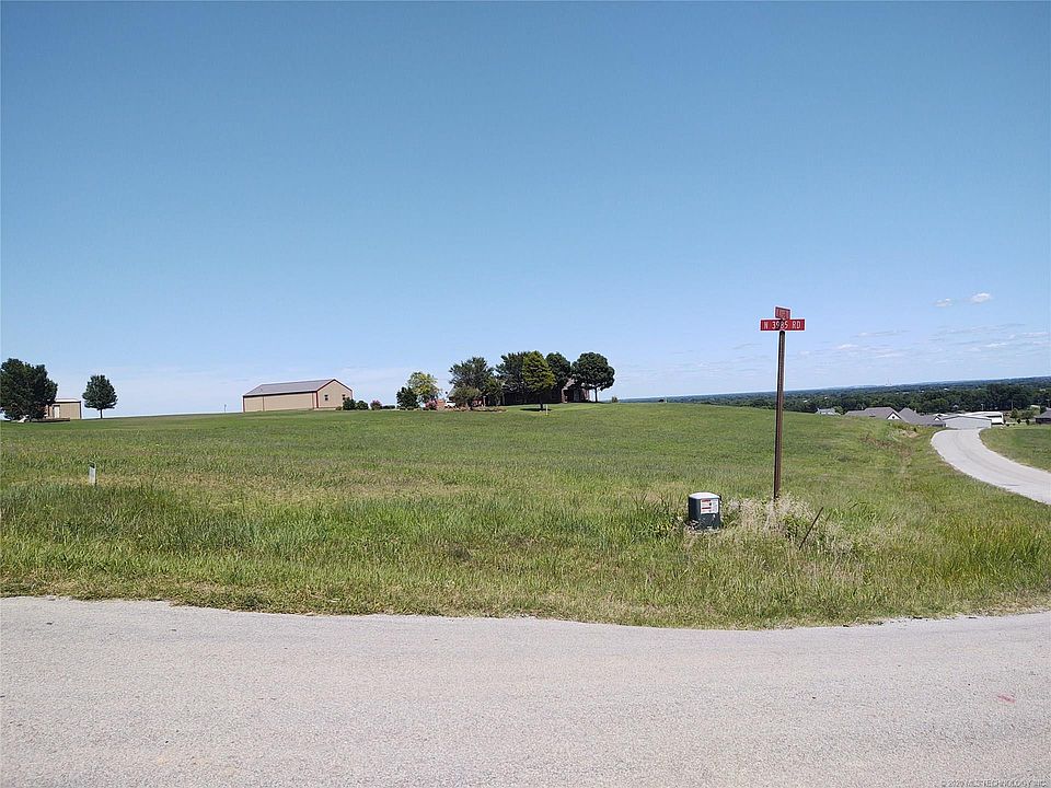 2nd image of 23 N 3985th Rd