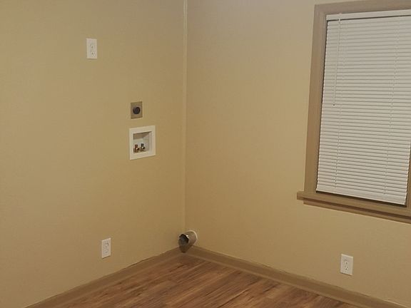 1st bedroom