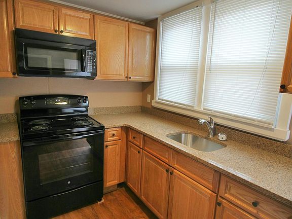3rd image of 1327 E Sedgley Ave