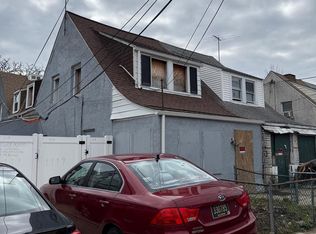 1119 Brown St, Chester, PA 19013