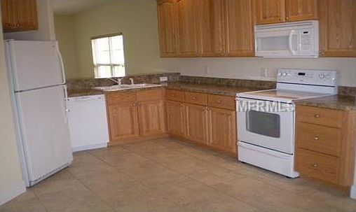 2nd image of 128 Twin Lake Cir