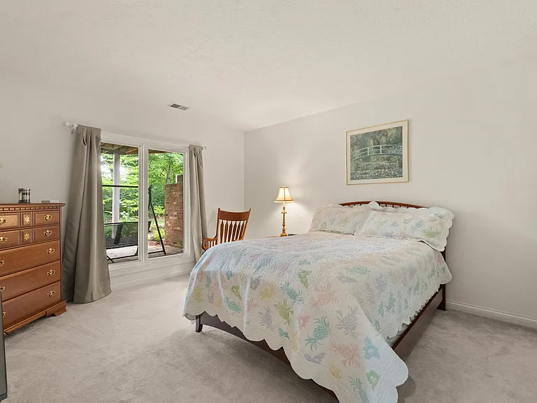 Mallet Hill Dr — Photo 15