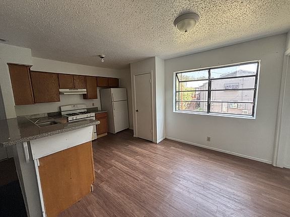 4th image of 825 Bracewood Cir APT C
