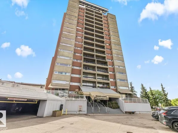 8735 165th St NW #77, Edmonton, AB T5R 2R6