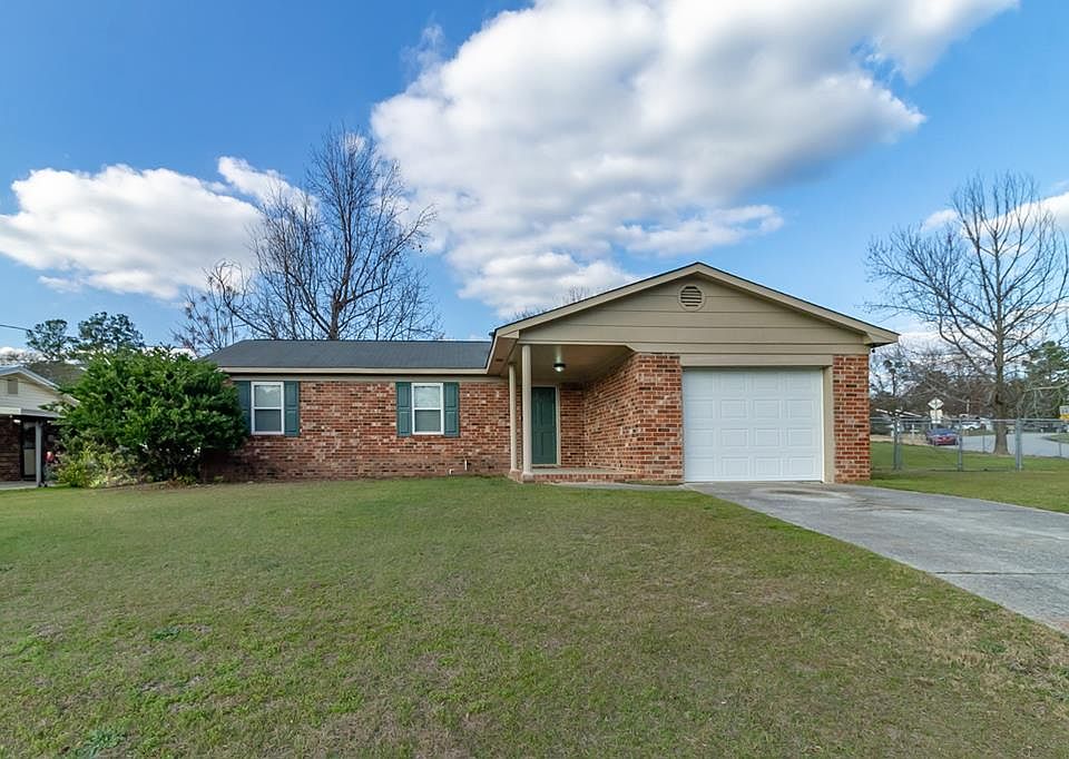 1st image of 4533 Dewey Dr