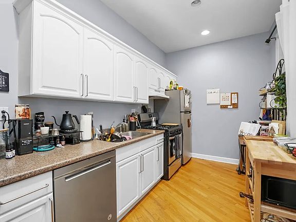 4th image of 4363 N Lincoln Ave APT 1-2026