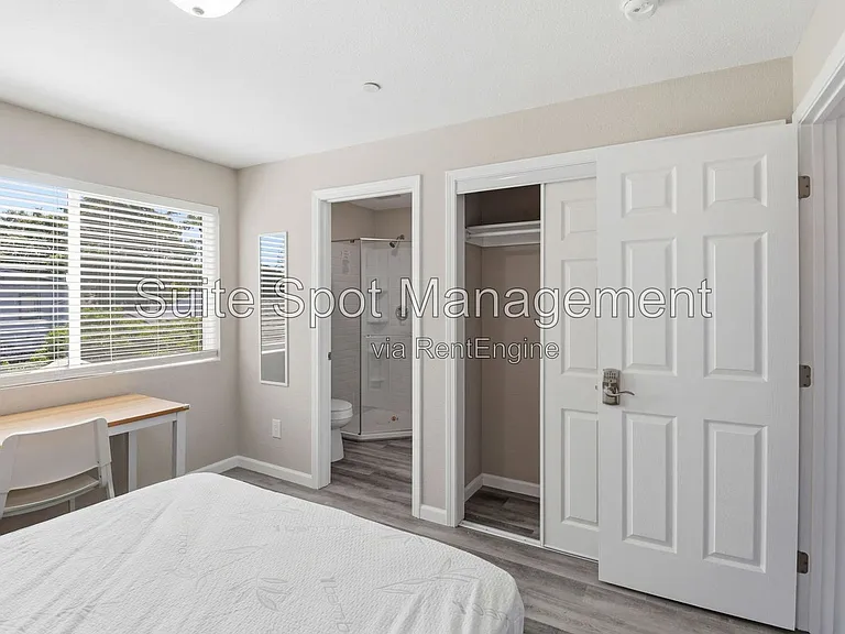 160 Harrison Ave #E3 — Photo 22