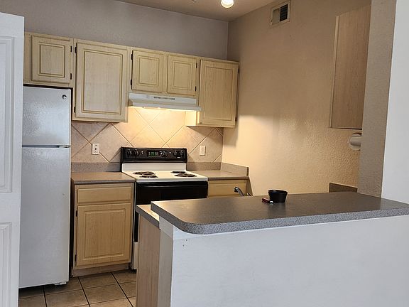 3rd image of 8927 Legacy Ct APT 102