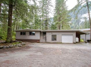 8166 Threadneedle St, Juneau, AK 99801