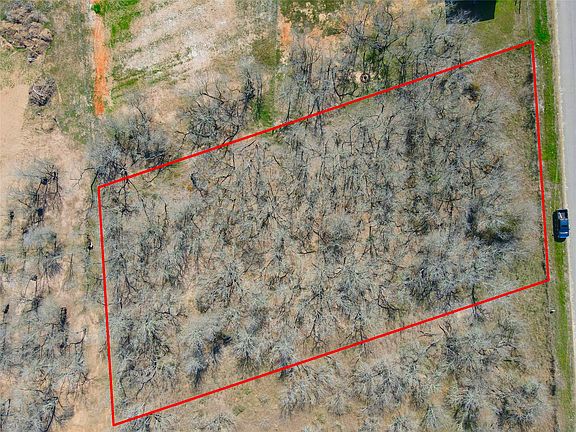 3rd image of Acorn Rd #3