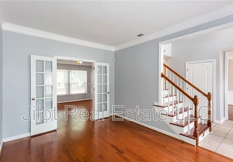483 Mountain Oaks Pkwy — Photo 10