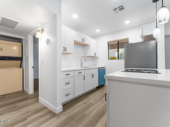 5th image of 3131 W COCHISE Drive #235