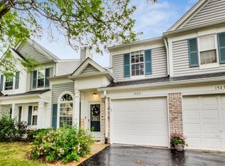 1523 Apple Grove Ln, Westmont, IL