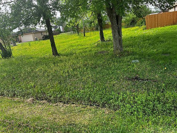 3rd image of 302 Manor Ave Lot 9