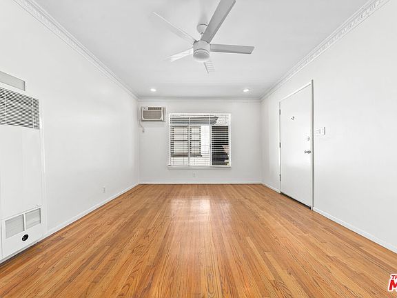 4th image of 1311 N Orange Dr APT 8