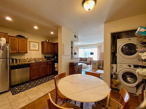 2nd image of 3953-3957 Warwick Blvd #3955-6