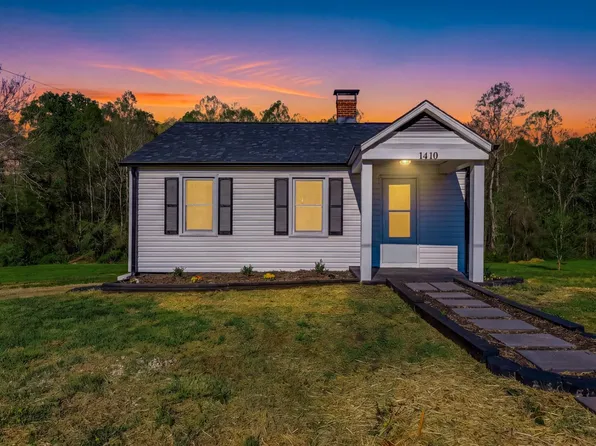 1410 Lynch Rd, Altavista, VA 24517