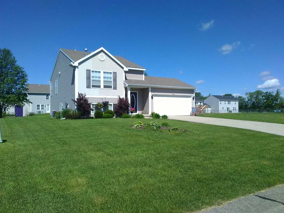 2nd image of 4215 Wild Meadow St