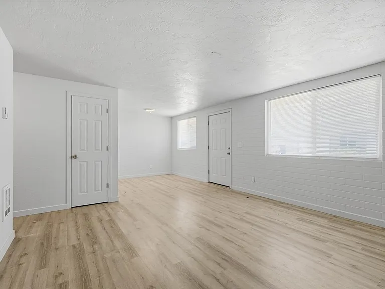 3114 Iowa Ave #1 — Photo 4