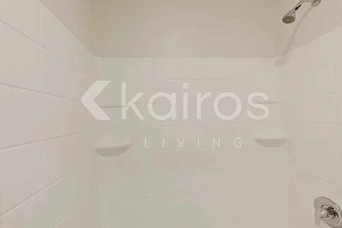 10631 Hillside Creek Dr — Photo 22