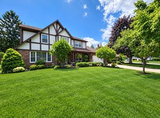 709 Garfield Ave, Libertyville, IL 60048