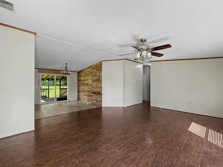 17685 Todd St — Photo 16