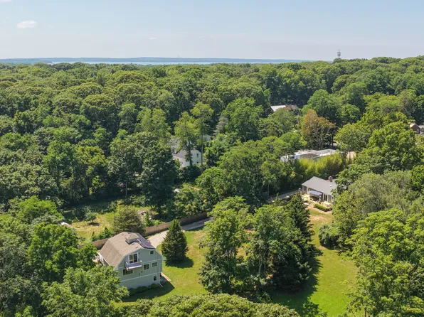 64 N Midway Rd #A, Shelter Island, NY 11964