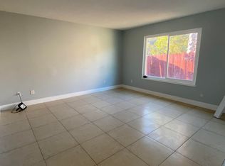 1021 Roselawn Ave APT D, Modesto, CA 95351